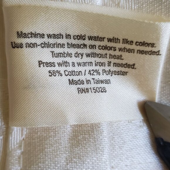 NOS Vtg Lenox Shower Curtain Holiday Joy Hollie Berries Plaid Reinforced Grommet - Picture 10 of 11